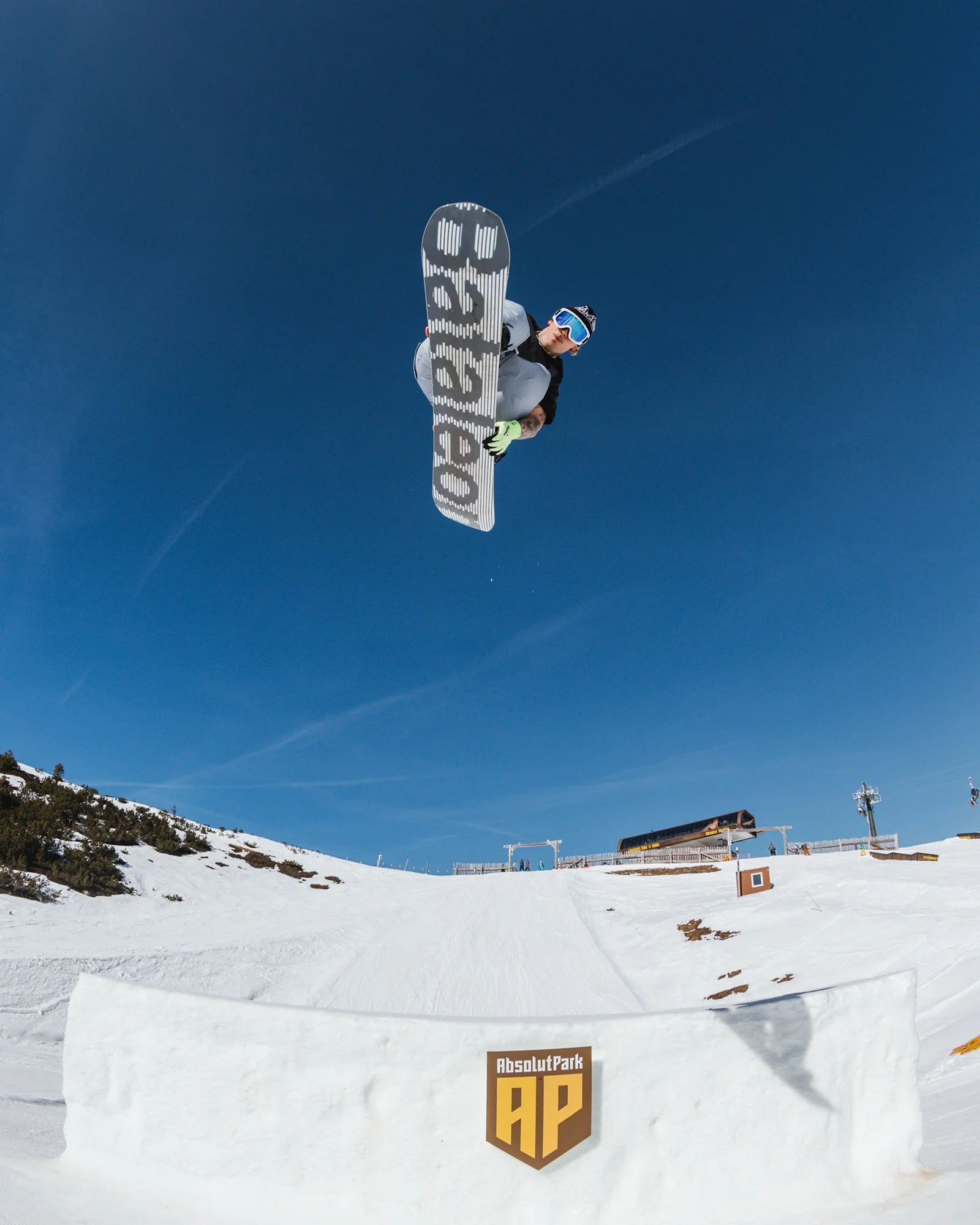 Turbo Men's Snowboard - Image 6